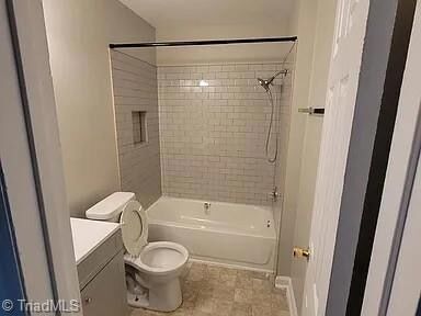 Foto del edificio - 1615 E 10th St