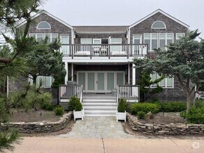 Building Photo - 1005 Surf View Walk