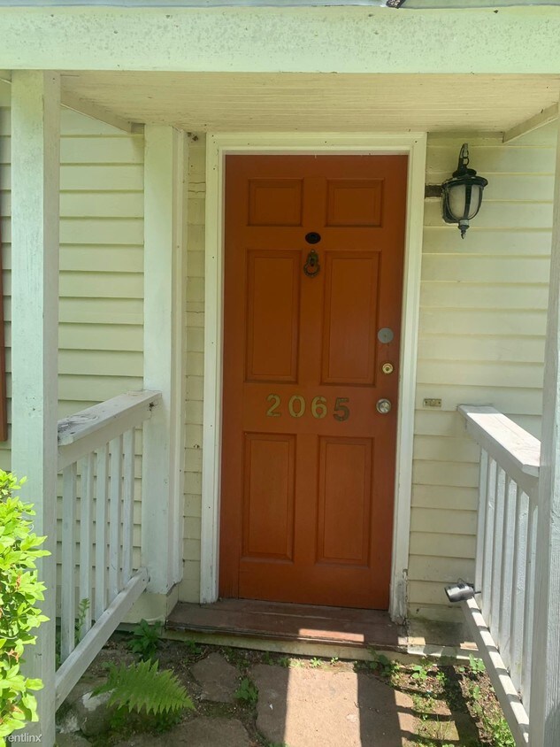 Primary Photo - 3 br, 1.5 bath House - 2065 Shepard Ave