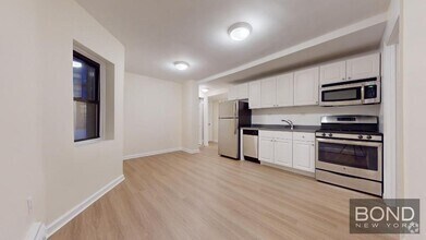 Building Photo - 150 E 84th St