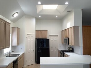 Building Photo - 1601 Oak Pl Ct