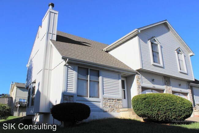 Building Photo - 3 br, 2.5 bath House - 6644 W 152nd St