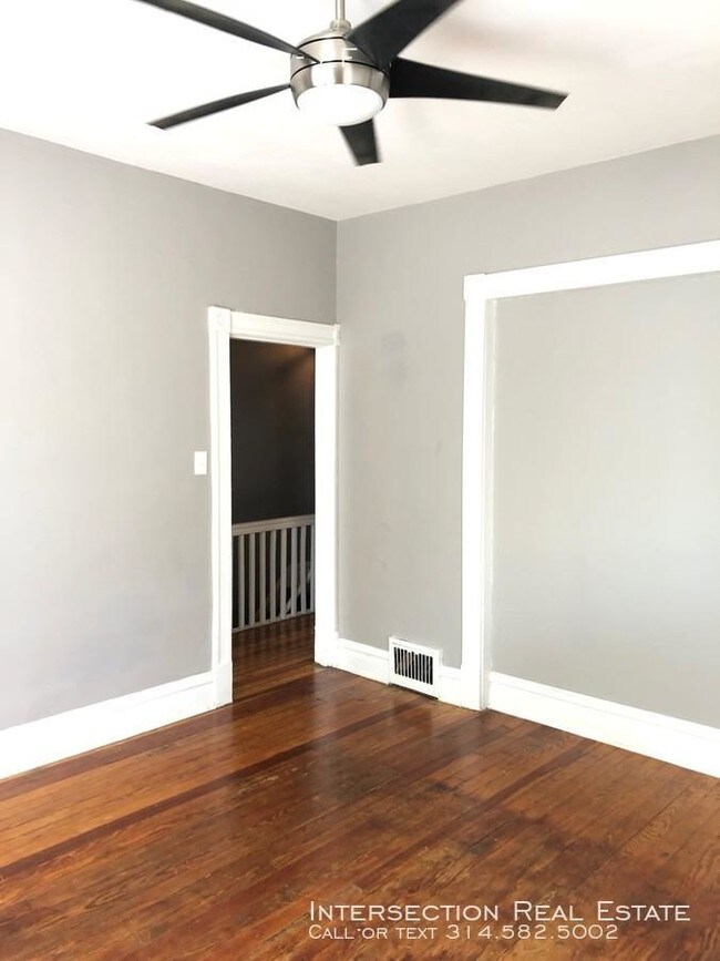 Foto del edificio - 3 bedroom in St. Louis MO 63111