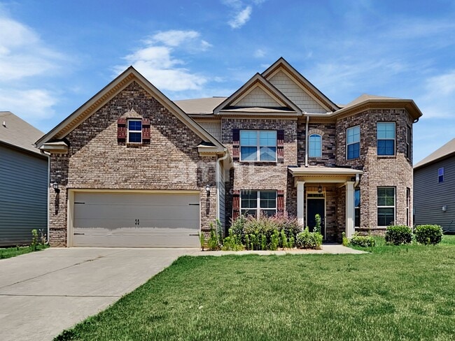 Building Photo - 335 Hinton Chase Pky