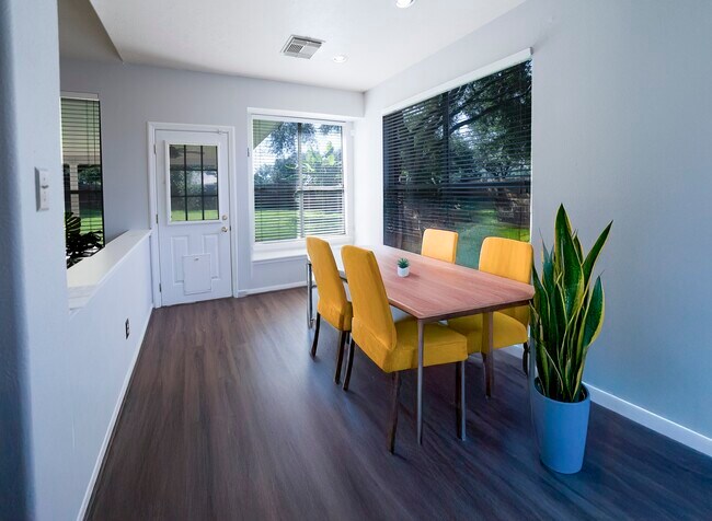 Foto del edificio - 1123 Woodley Bend