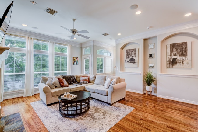 Foto del edificio - 606 Leverkuhn St