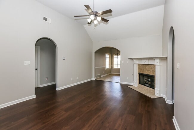 Foto del edificio - 6219 Arlington Ln