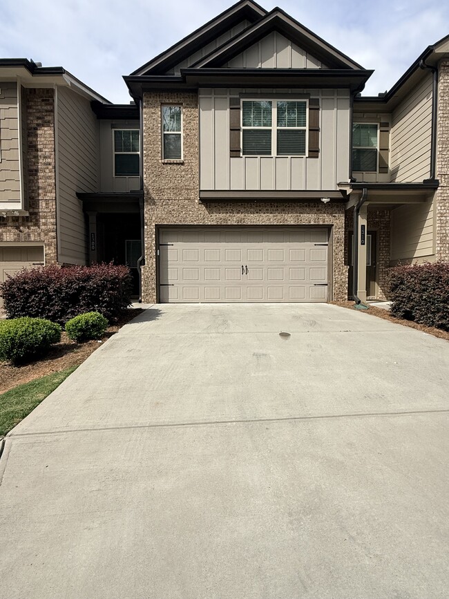 Building Photo - 1300 Sugar Glen Ct