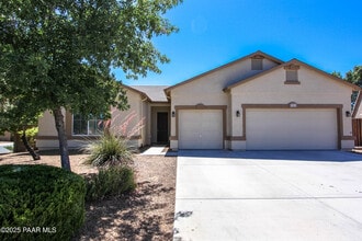 Building Photo - 7913 E Mesteno Rd
