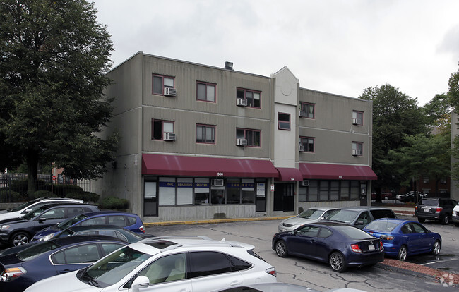 Building Photo - Mass Pike Tower