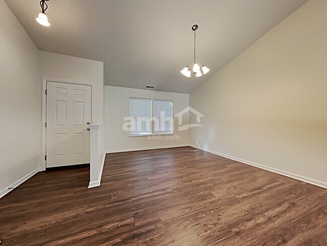 Foto del edificio - 6852 Emerald Bay Ln