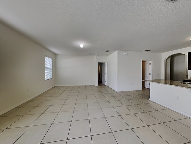Building Photo - 320 Aberdeen Dr