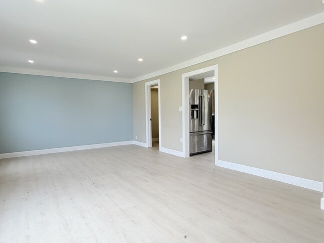 Building Photo - 149 Margaret St