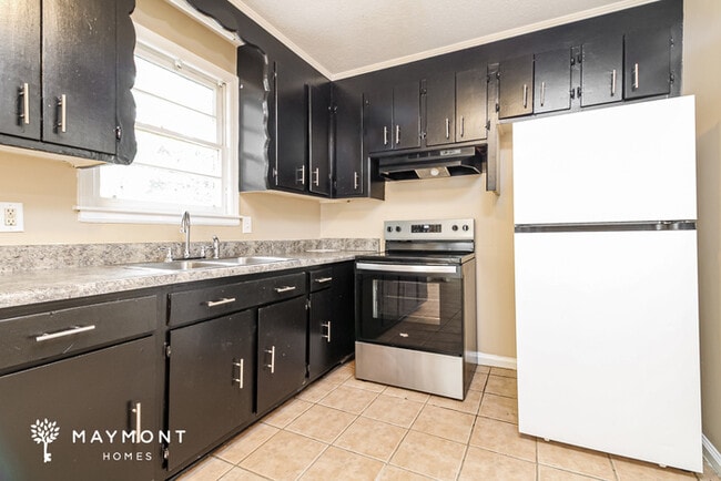 Building Photo - 1707 Long Shadow Ln