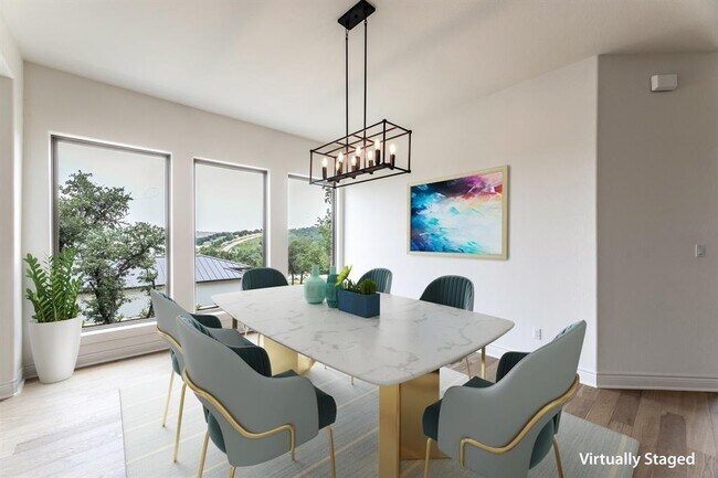 Foto del edificio - 4801 Serene Hills Dr