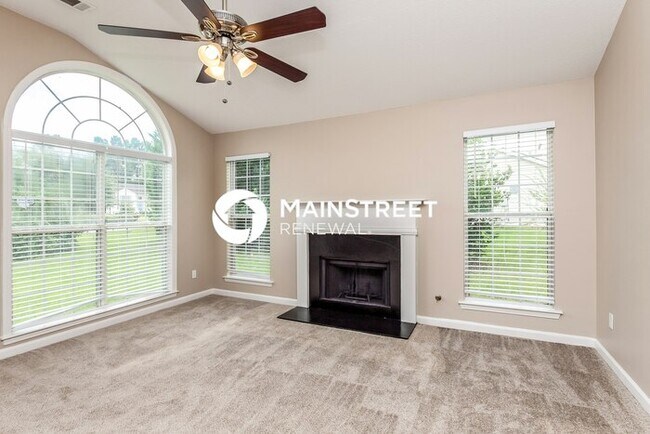 Foto del edificio - 3 Bedroom Pet-Friendly Home in Ellenwood, ...