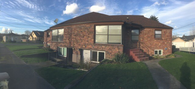 Primary Photo - 906 N 5th St