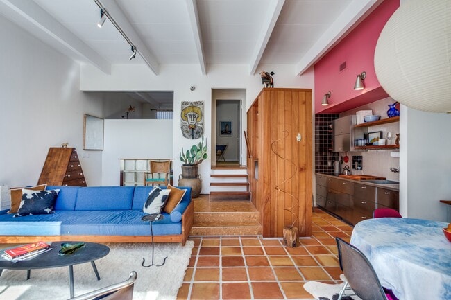 Foto del edificio - 4500 Westridge Ave