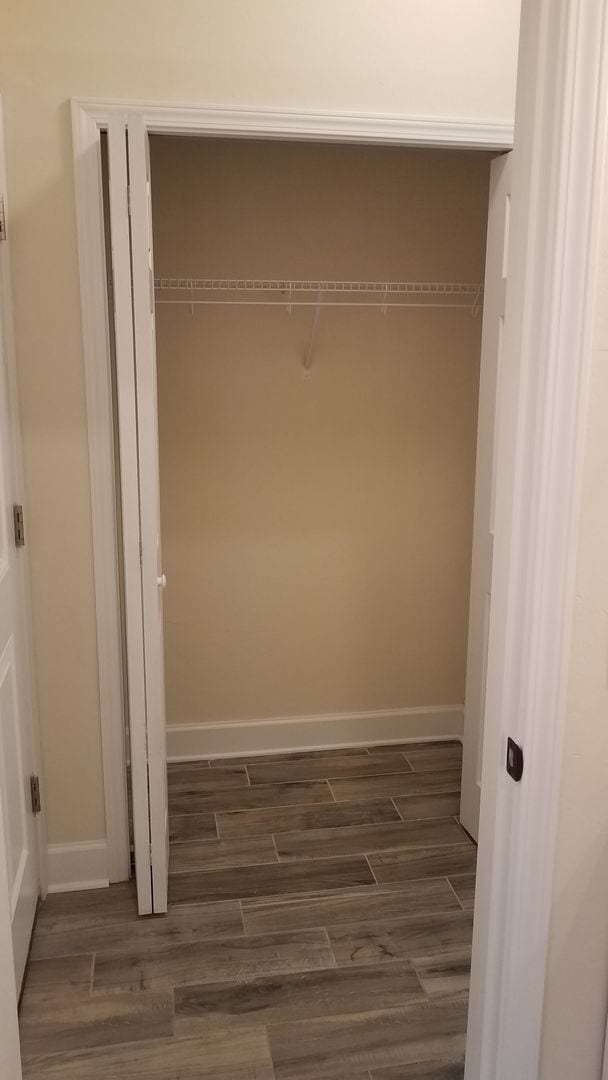 Foto del edificio - Recently Built 1 Bedroom, 1 Bathroom Studio in Sorority Row