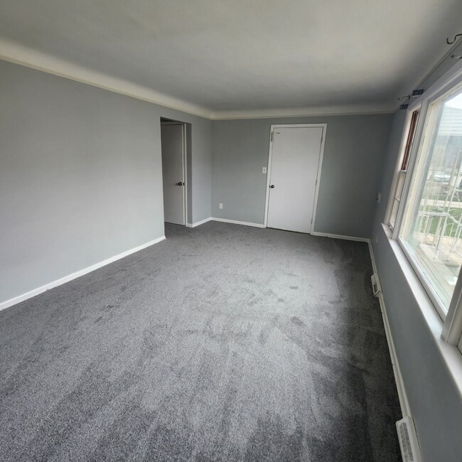 Foto del edificio - 4818 E 86th St