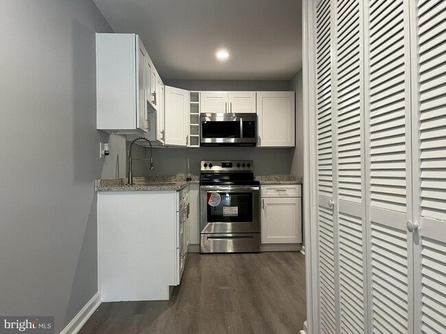 Building Photo - 5529 Starboard Ct