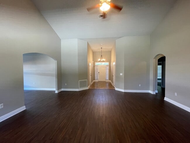 Great Room Looking at Front Door - 3068 Palm St