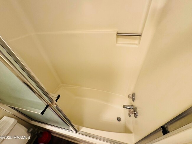 Foto del edificio - 2419 Robley Dr