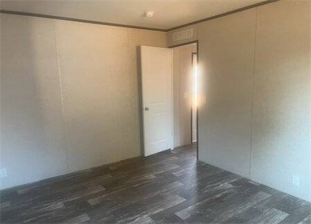 Foto del edificio - 511 W Hillsboro St