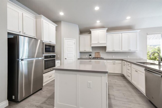 Foto del edificio - 228 Pisa Ln