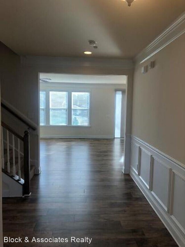 Building Photo - 4 br, 2.5 bath House - 1232 Stonemill Fall...