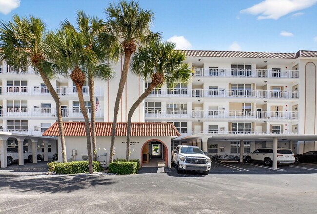 Foto del edificio - 931 Gardenia Dr