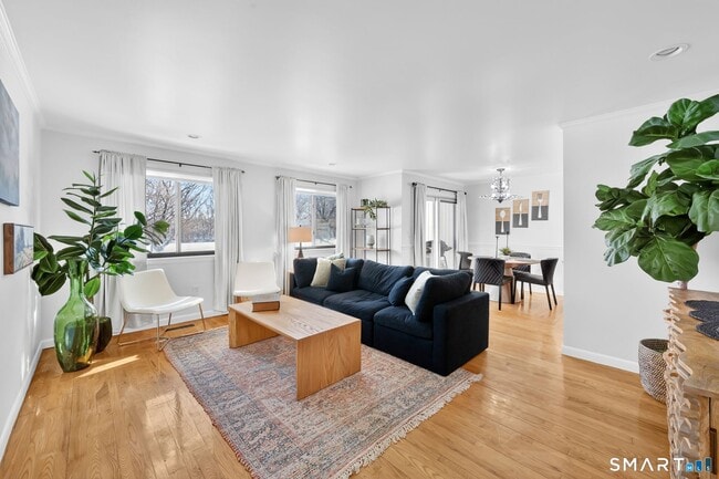 Building Photo - 78 Landing Cir