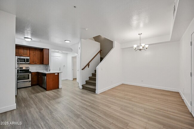 Foto del edificio - 4608 W Maryland Ave