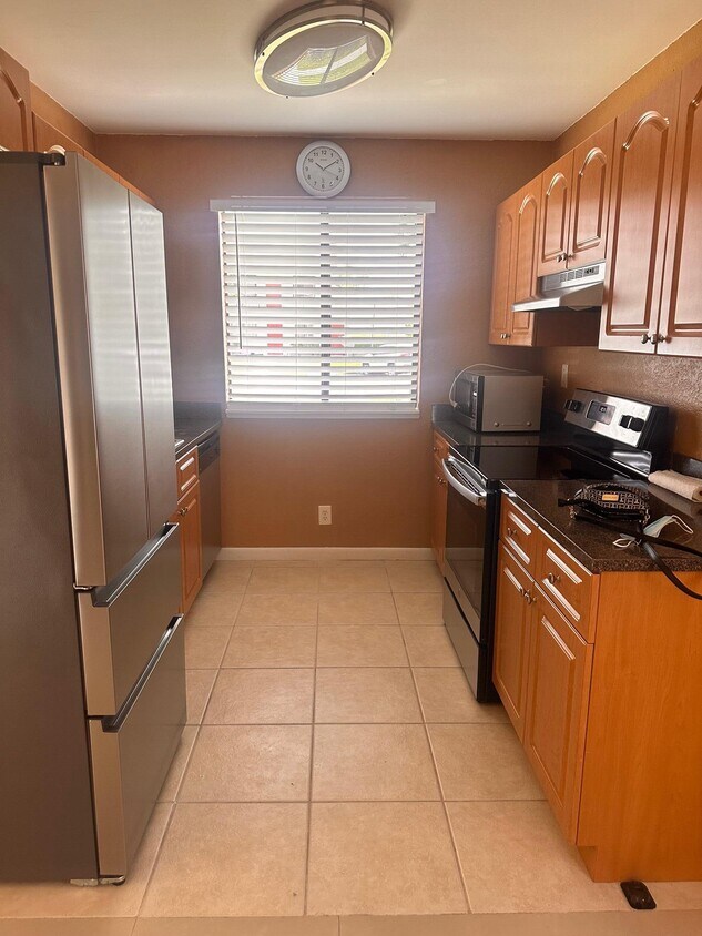 Primary Photo - 700 Nottingham Cir