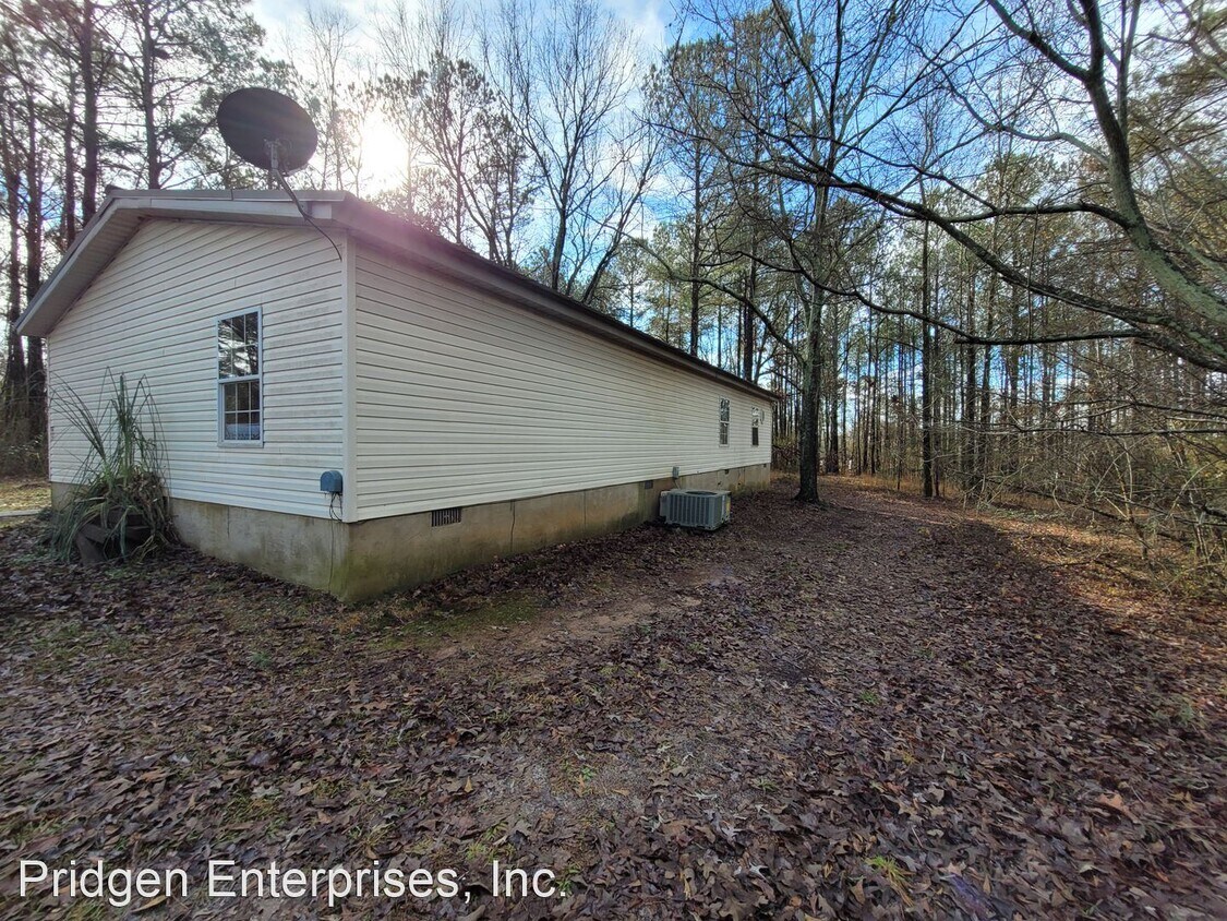 Building Photo - 3 br, 2.5 bath House - 150 Eugene Hardman ...