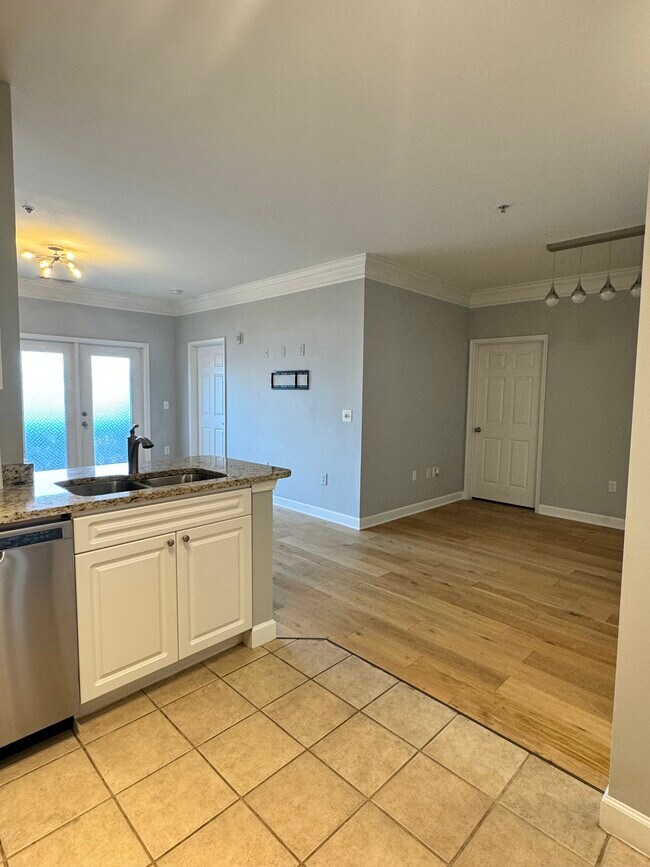 Building Photo - 501 Hungerford Dr