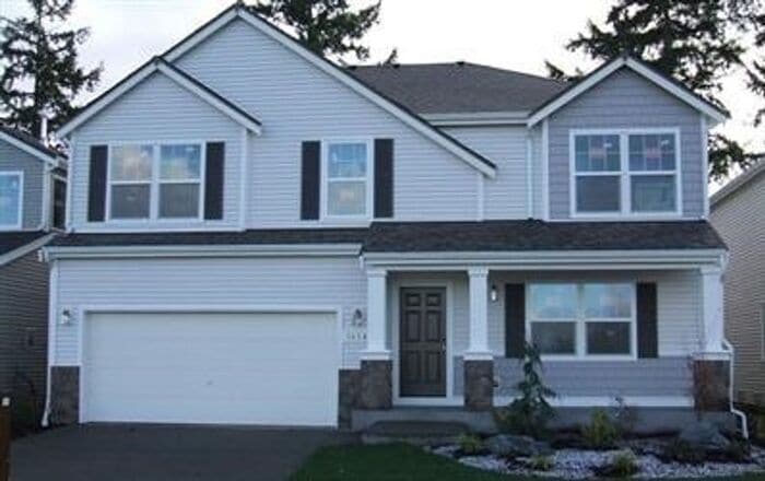 Foto principal - Beautiful 5 Bedroom 2.5 Bath in Spanaway!!