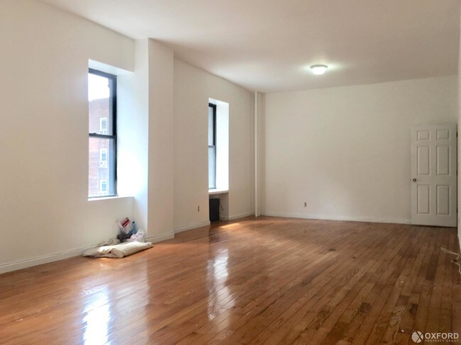 Foto del edificio - 301 West 55th Street