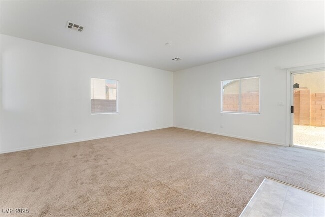 Building Photo - 32 Rosa Rosales Ct