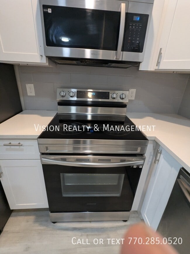 Building Photo - 8334 Triple Crown Dr