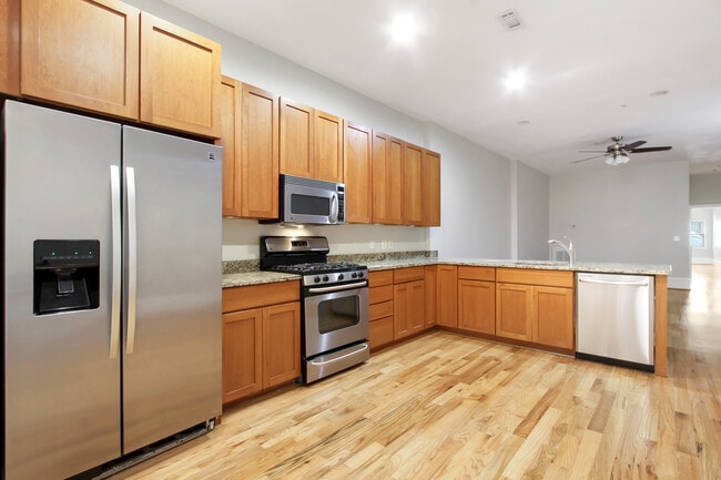 Kitchen-1 - 836 Park Ave