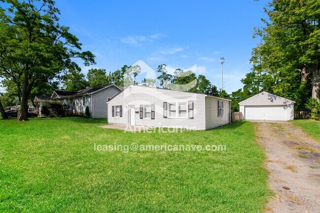 Foto del edificio - 8921 Cherry St