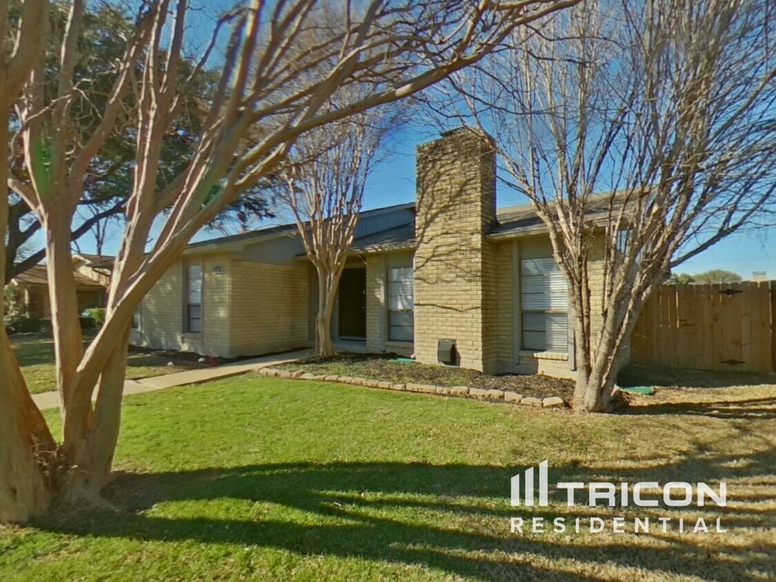 Foto principal - 3109 Nutmeg Ln