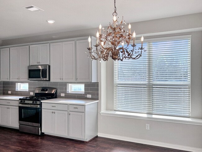 Building Photo - Schertz Stunner Near The Forum & Randolph AFB | Screened Porch + Game Room