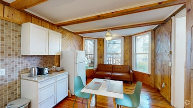 Building Photo - 6 Asbury Ct