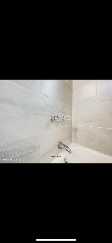 Building Photo - 1122 W 31st St