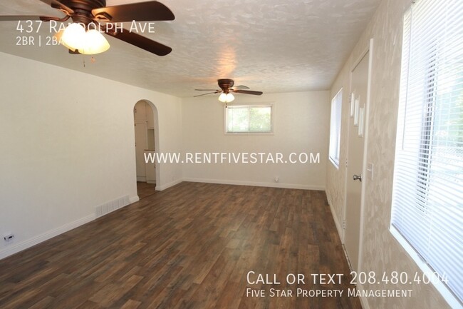 Building Photo - Adorable House on Randolph Ave! Visit rent...