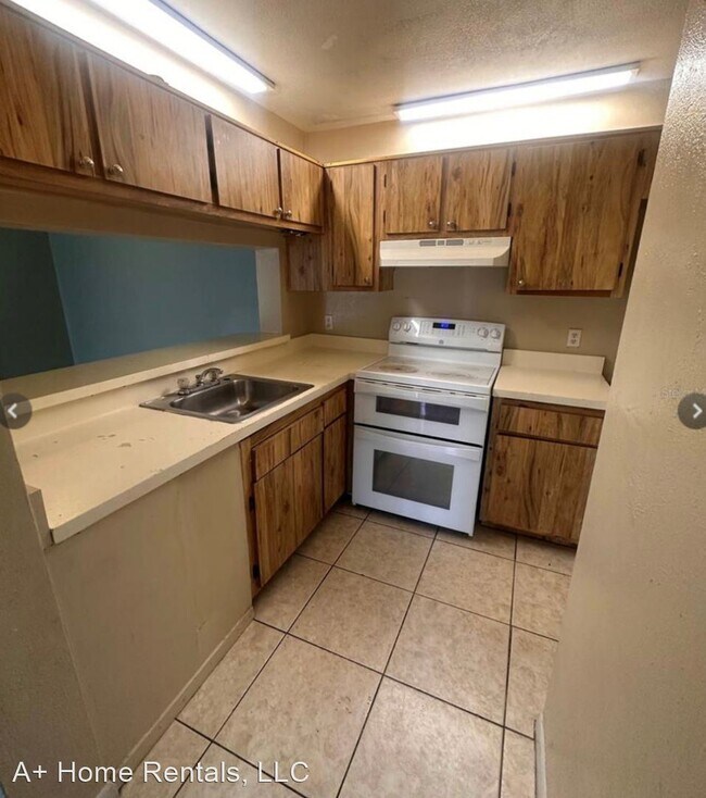 Building Photo - 2 br, 2 bath House - 5213 Via Hacienda Cir...