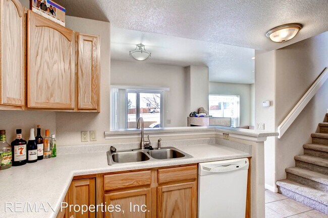 Building Photo - 2 br, 2.5 bath House - 5415 Prominence Point