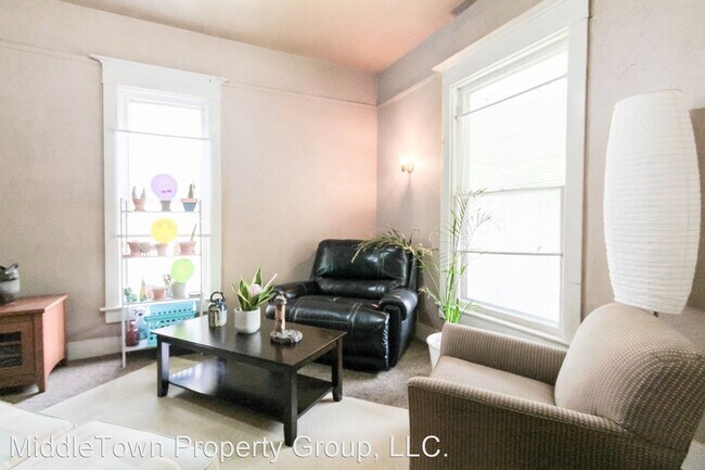 Building Photo - 4 br, 2 bath House - 601 N Alameda Ave.